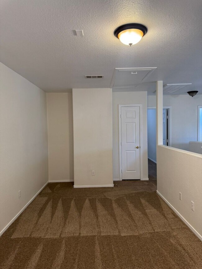 Building Photo - 7428 Jockey Ave