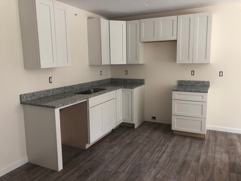 Building Photo - 1 Sandwich Rd