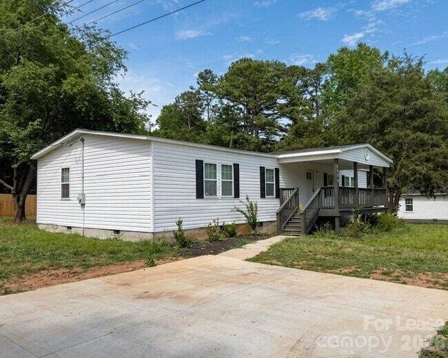 Building Photo - 4111 Brown Dr