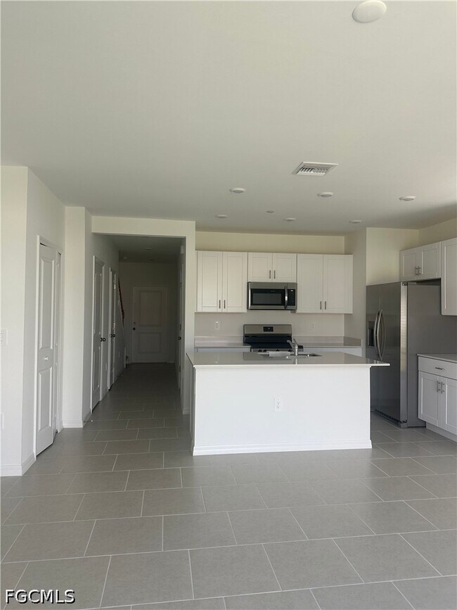 Building Photo - 4241 Caterina Ct