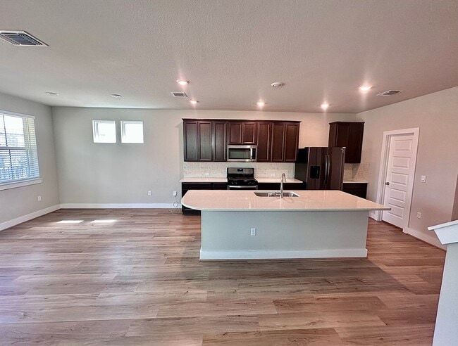 Building Photo - Modern 3-Bedroom, 2.5-Bathroom in Easton Park!