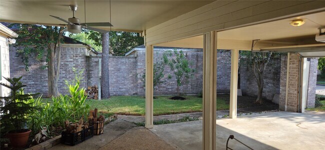 Building Photo - 16011 Glen Mar Dr