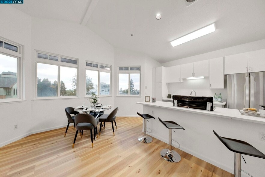 Dining Area - 2615 Telegraph Ave