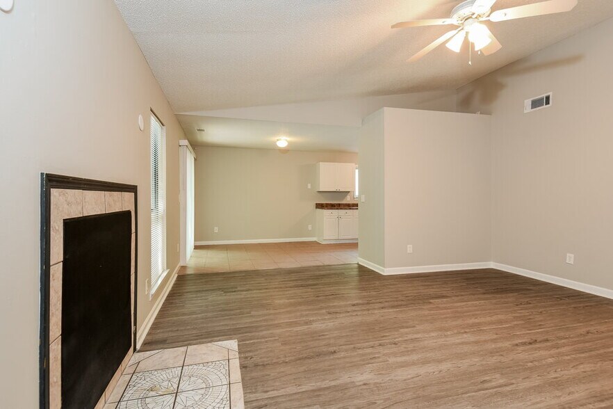 Building Photo - 2735 Trotters Walk Trail