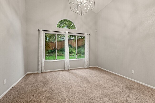 Building Photo - Luxury 4-Bedroom Home with Designer Upgrad...