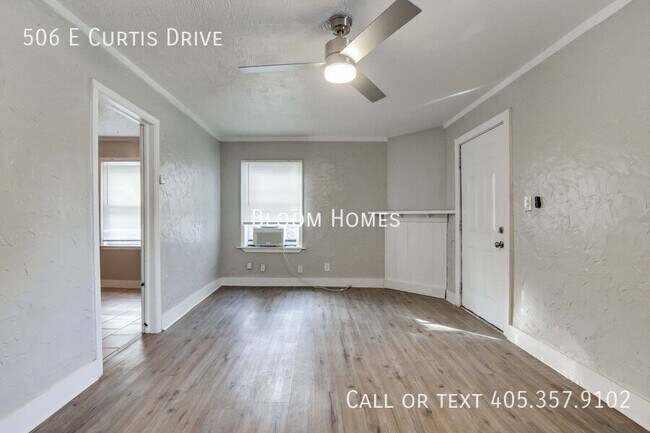 Building Photo - 506 E Curtis Dr