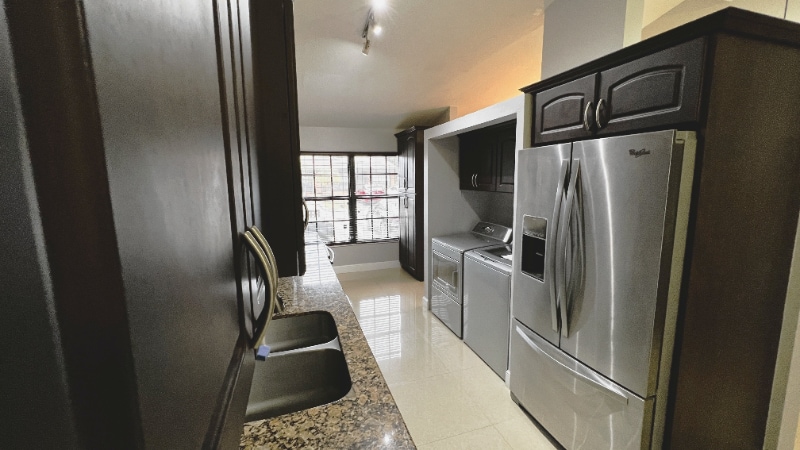 Building Photo - 2310 Elm Ct