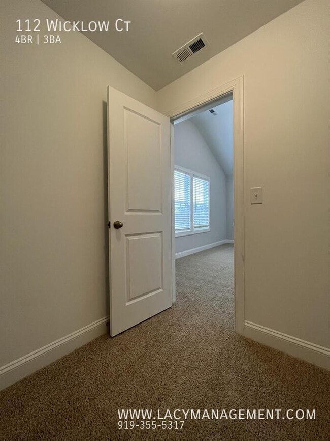 Building Photo - 112 Wicklow Ct