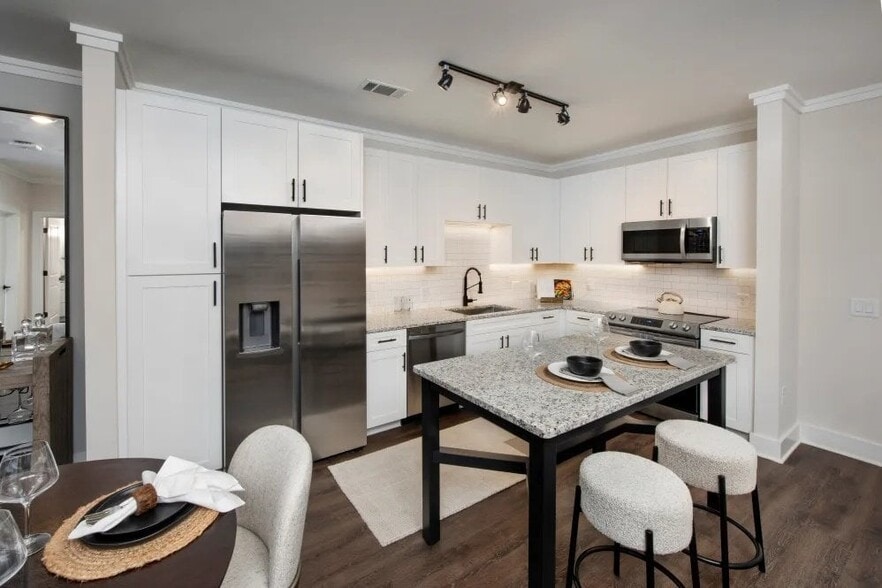 Primary Photo - Timberline View