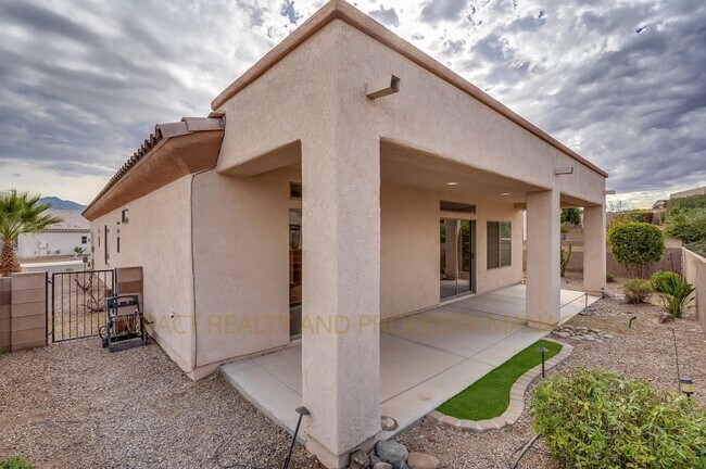Building Photo - 316 W Sunrise Vista Dr