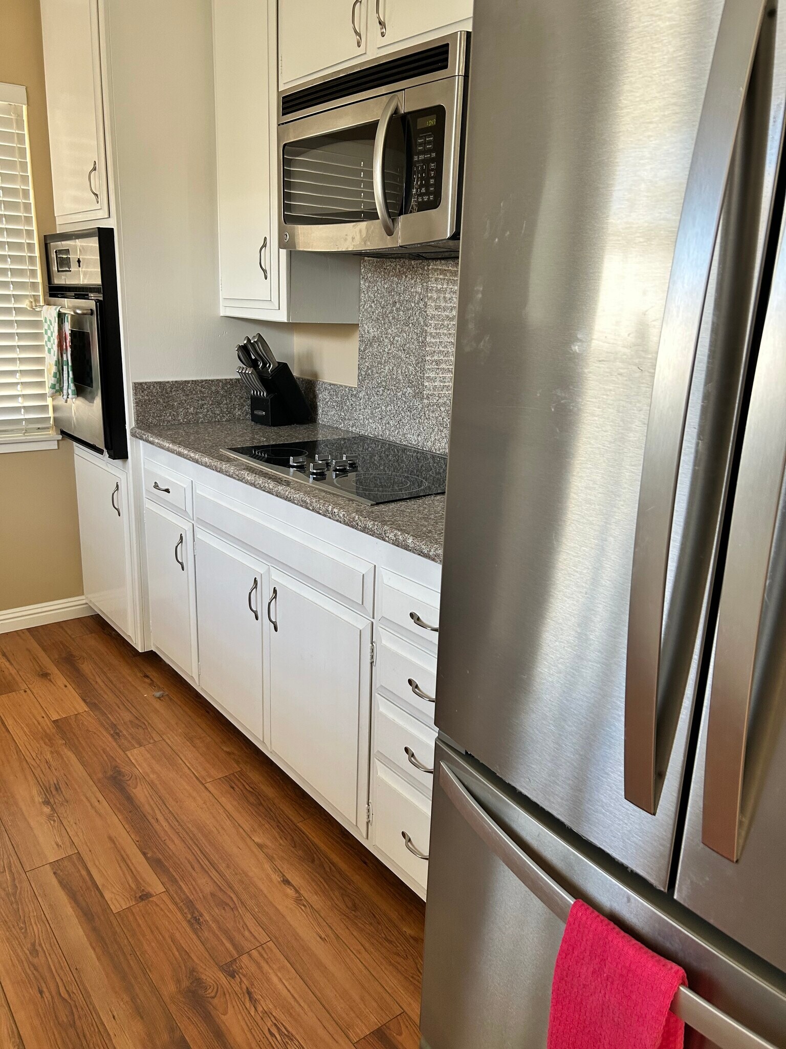 Kitchen - 131 Monte Vista