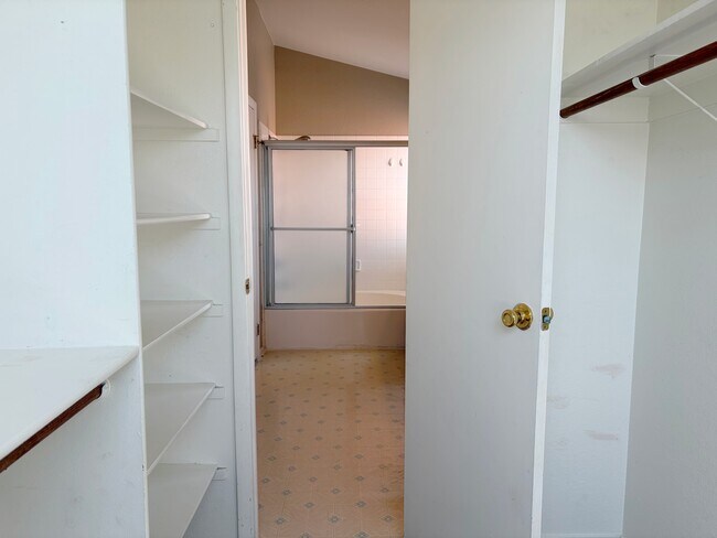 Building Photo - 2713 Brienza Way