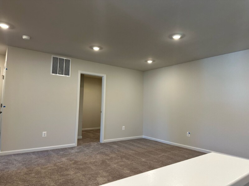 Building Photo - 5644 Yellow Jasmine Ter