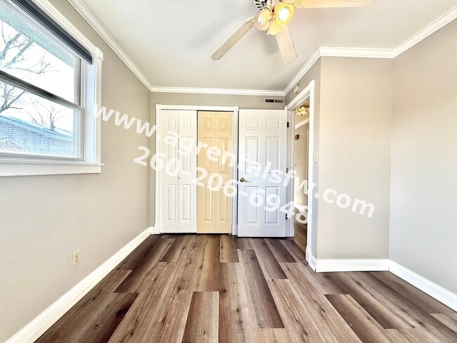 Building Photo - 802 Goshen Ave