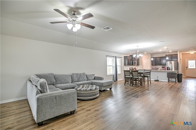 Building Photo - 1957 Rosson St