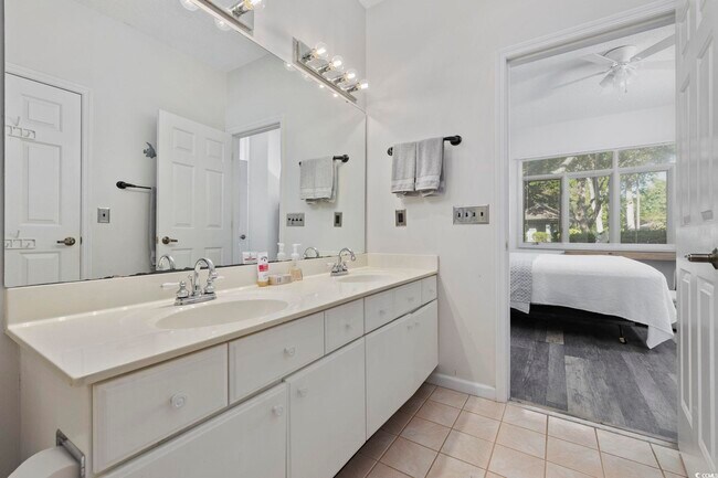 Building Photo - 1221 Tidewater Dr