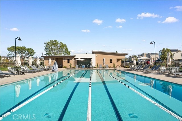 Building Photo - 297 Shoveler