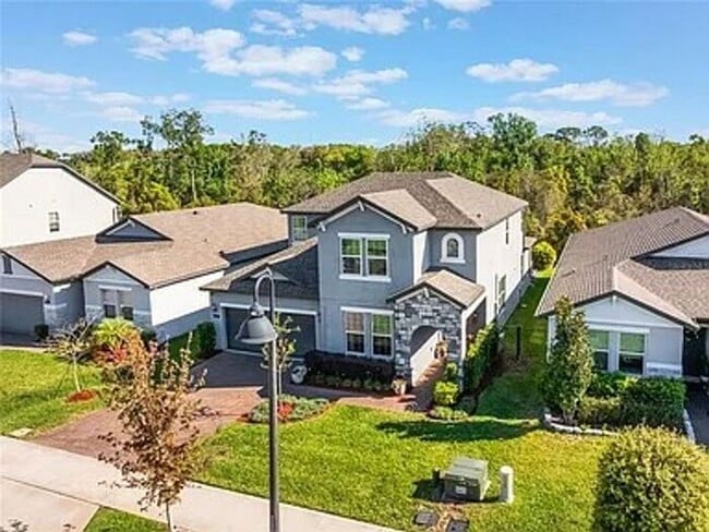 Building Photo - Stunning 5 bedroom home in Longwood