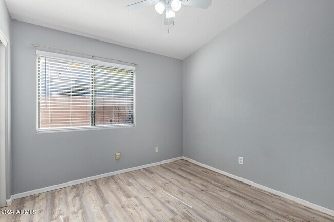 Building Photo - 4333 S Rim Ct