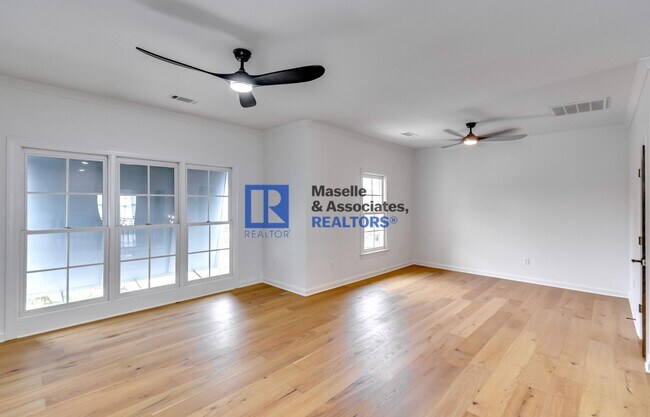 Building Photo - 1418 Windrose Dr