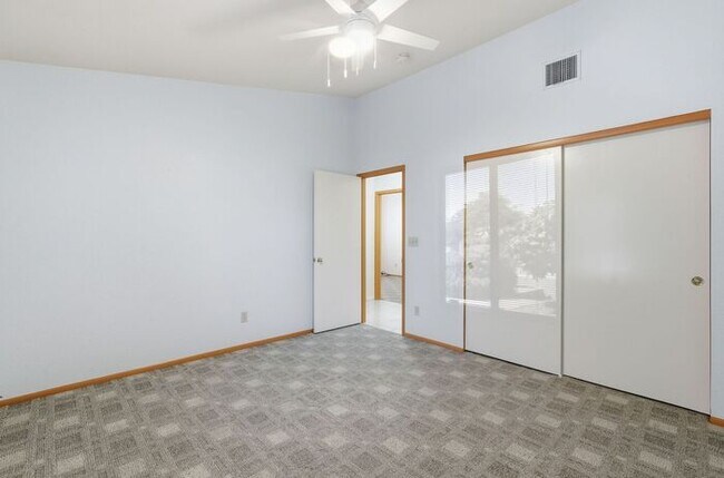 Building Photo - 8063 S New Abbey Dr