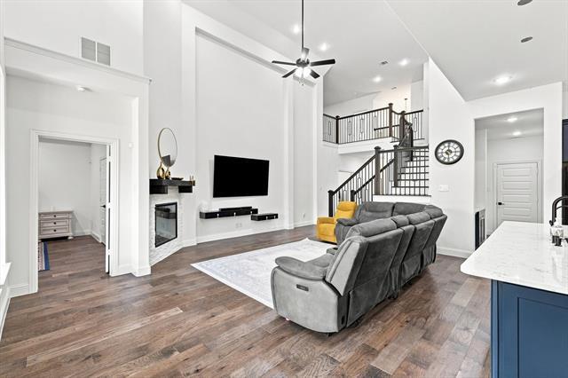 Building Photo - 1717 Canals Dr