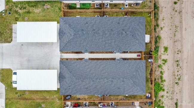 Building Photo - 17 Israel E Ave