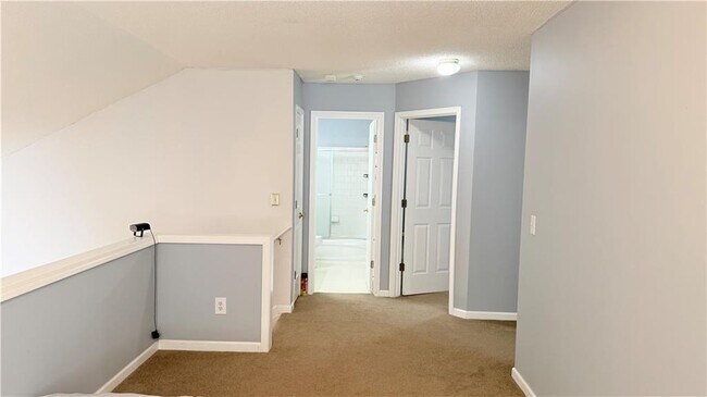 Building Photo - 4166 Glenaire Way NW