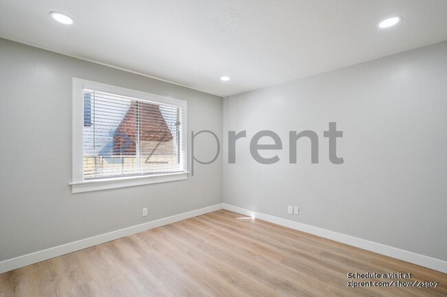 Building Photo - 3808 Quigley St