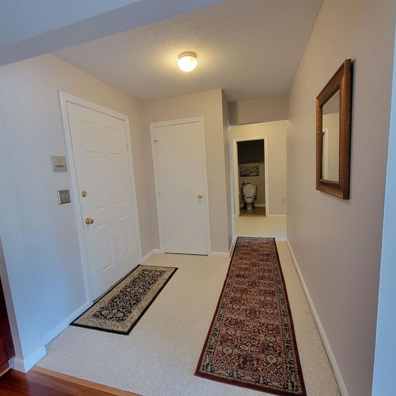 Building Photo - 120 Fisherville Rd