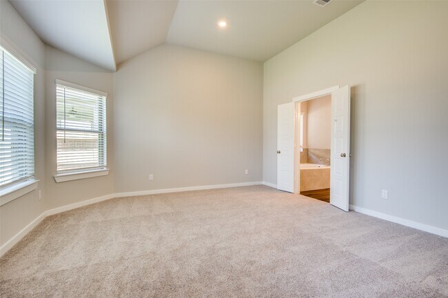 Building Photo - 17684 Tree of Heaven