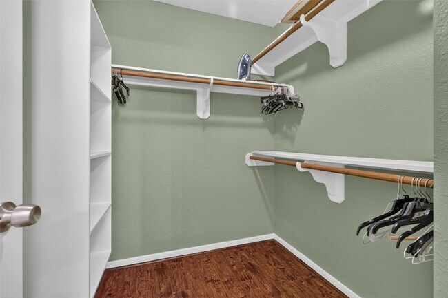 Building Photo - 1306 N Gabriel River Cir