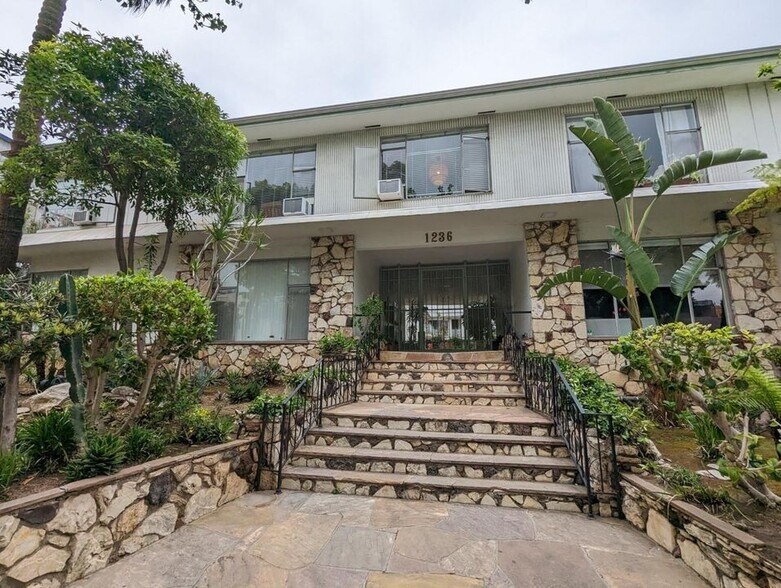 Building Photo - 1236 N Sweetzer Ave