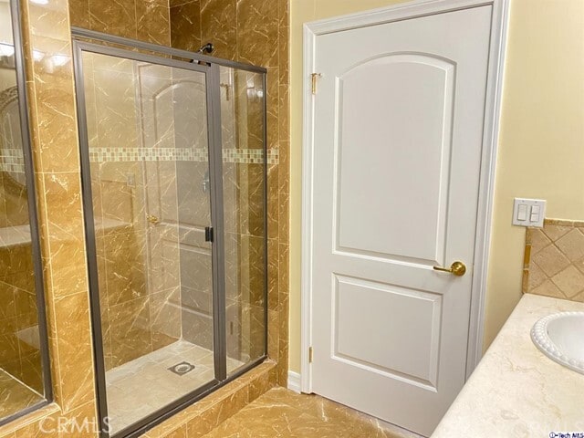 Building Photo - 414 E Valencia Ave