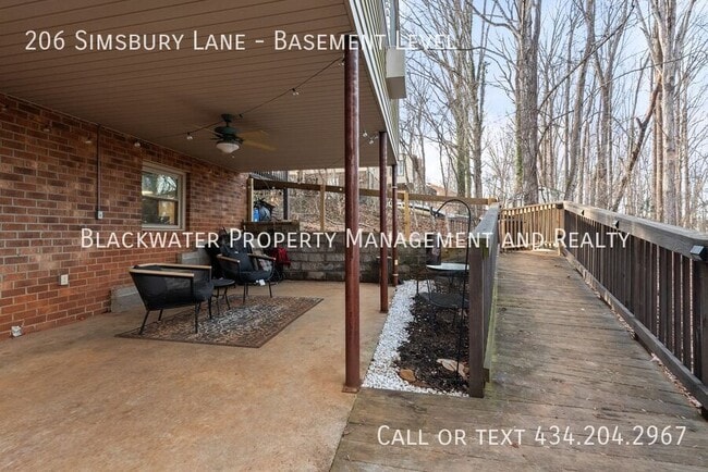 Primary Photo - 206 Simsbury Ln