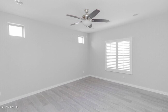 Building Photo - 10608 Hidden Palm Pl