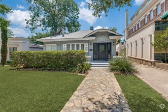 Building Photo - Rare & Classic Oak Lawn House | Major Upda...