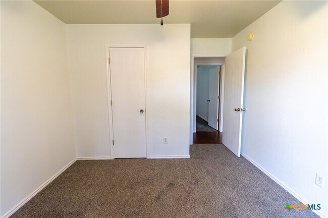 Building Photo - 4507 Aspen Dr