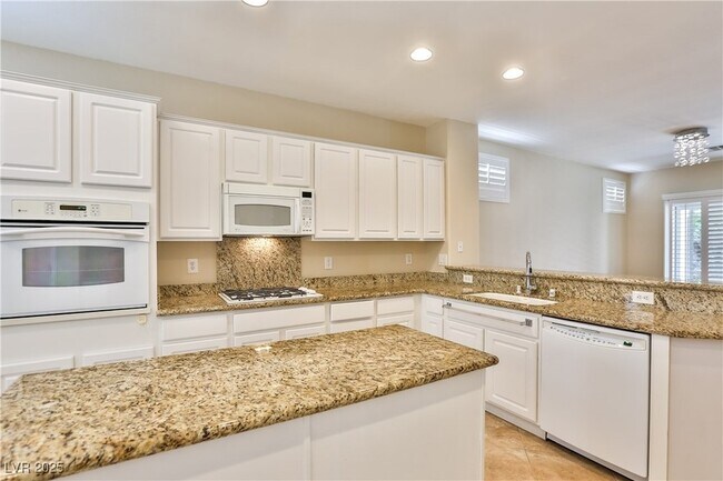 Building Photo - 2264 Laurel Heights Ln