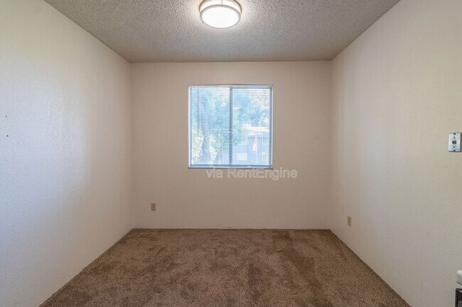 Building Photo - 4332 Pacific Ave