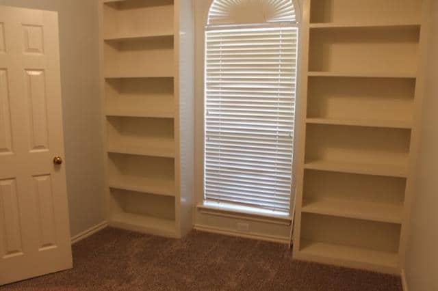 Building Photo - 4829 Bull Run Dr