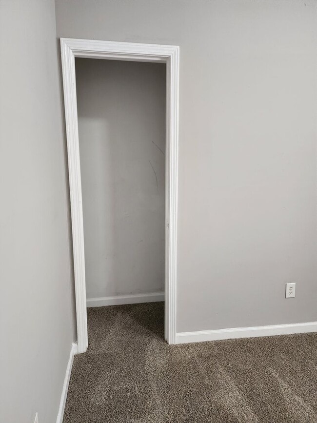 Building Photo - Downtown Wilmington Home, 3 Bedrooms | 1 Bathroom, $1,750/month | Move-in Ready