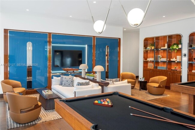 Building Photo - 2678 Tigertail Ave