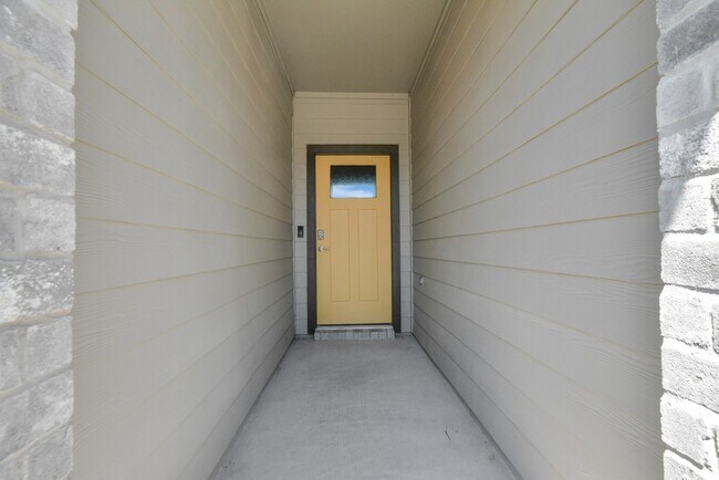 Building Photo - 7442 Rivercane Shore Ln