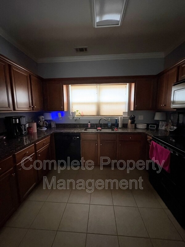 Building Photo - 109 Oxmoor Pl Cir