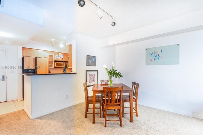 Building Photo - 335 S Biscayne Blvd