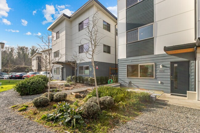 Building Photo - 4244 S Greenbelt Station Dr