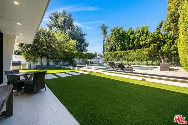 Building Photo - 5101 Rubio Ave