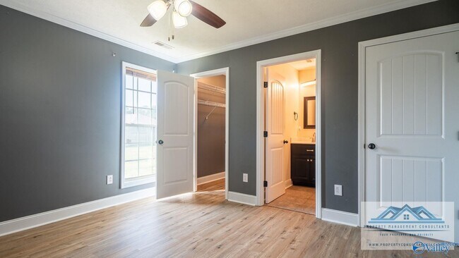 Building Photo - 19227 Racheals Loop