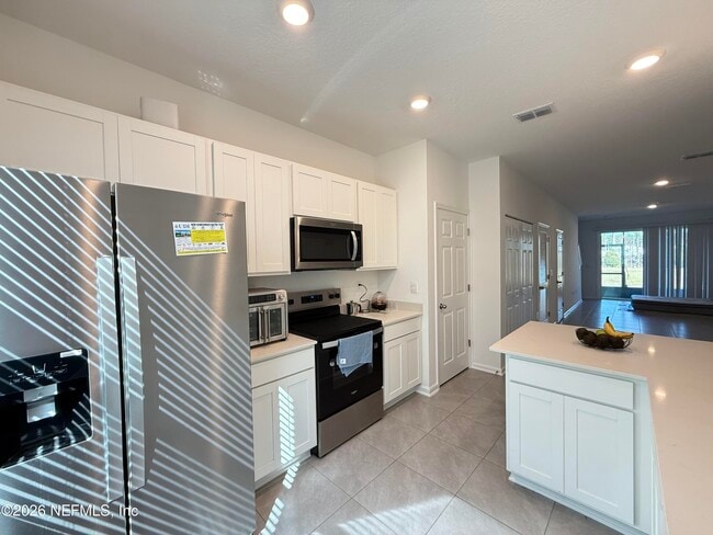 Building Photo - 88 Crisanto Rd